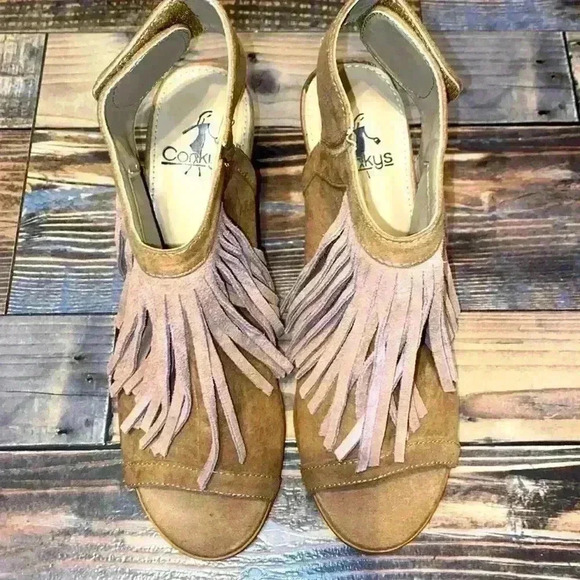 Corkys Wahoo Fringed Open toe bootie sandal size 8 - Picture 2 of 6